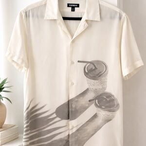 Men’s Express Cream Graphic Short Sleeve Shirt, XS